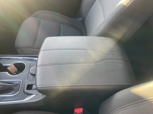 Used 2023 Chevrolet Traverse LT image 35