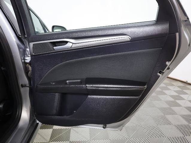 Certified 2020 Ford Fusion SE FWD image 35