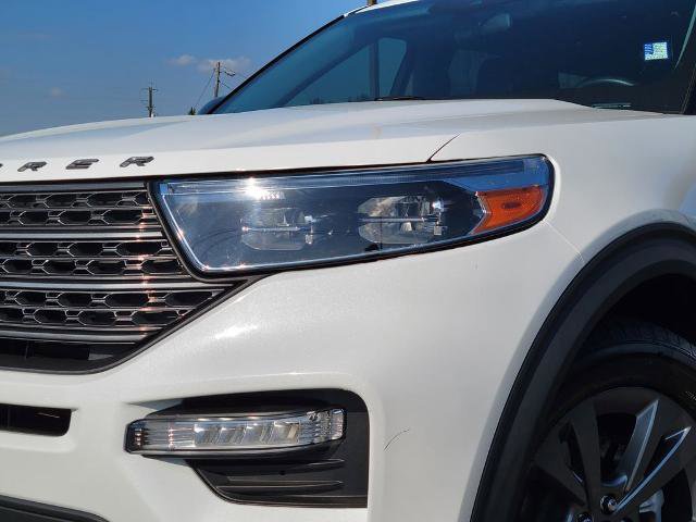 Certified 2022 Ford Explorer XLT w/ Equipment Group 202A image 10