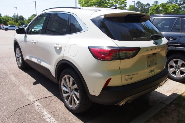Certified 2022 Ford Escape Titanium w/ Titanium Elite Package AWD/4WD image 5