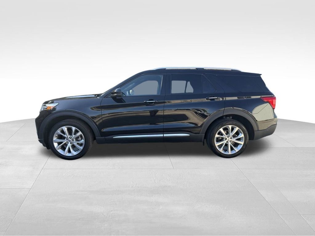 Certified 2022 Ford Explorer Platinum w/ Equipment Group 601A image 2