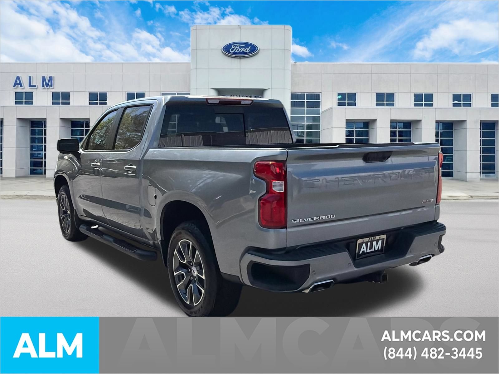 Used 2024 Chevrolet Silverado 1500 RST w/ Convenience Package II AWD/4WD image 8