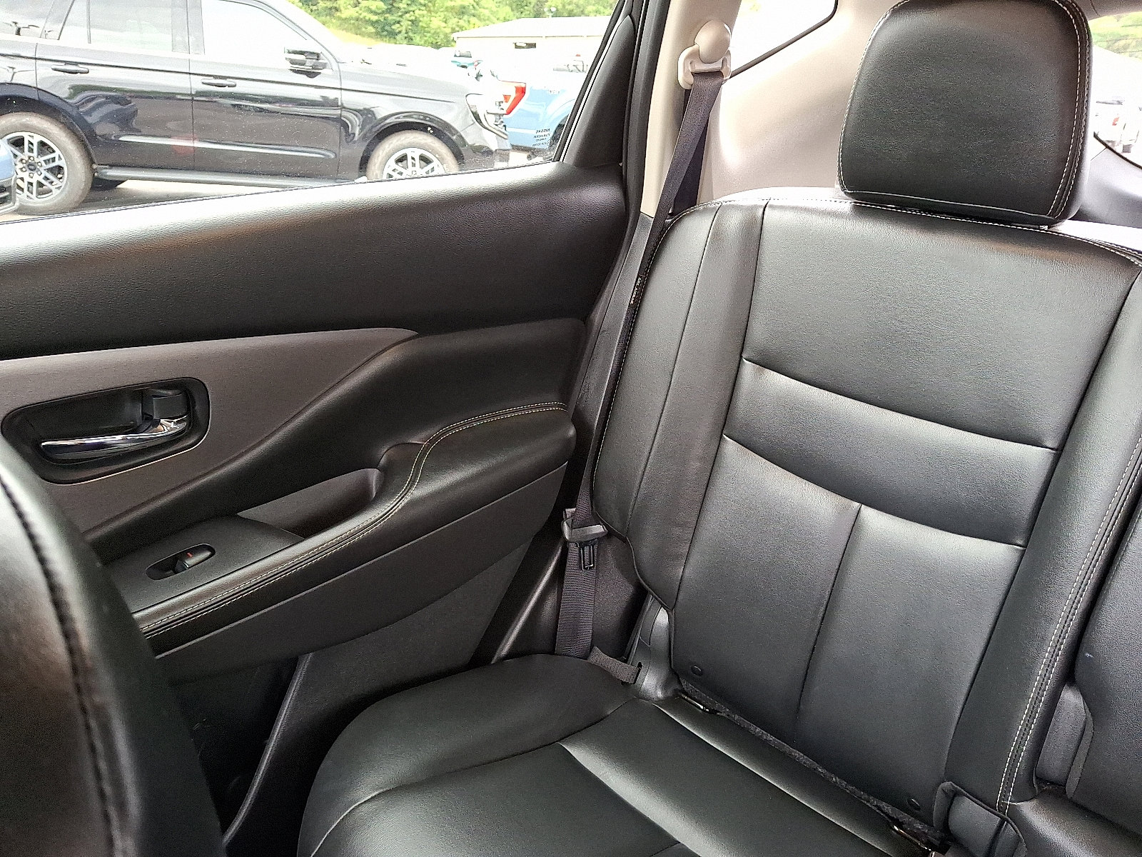 Used 2023 Nissan Murano SV image 18