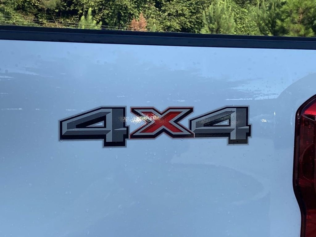 Certified 2025 Ford F250 XL AWD/4WD image 13