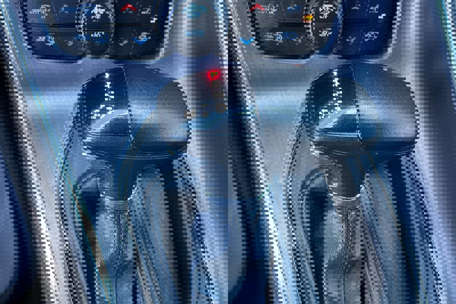 Used 2018 Dodge Challenger SXT w/ Blacktop Package image 23