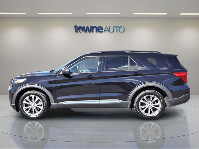 Certified 2023 Ford Explorer XLT w/ Equipment Group 202A AWD/4WD image 2