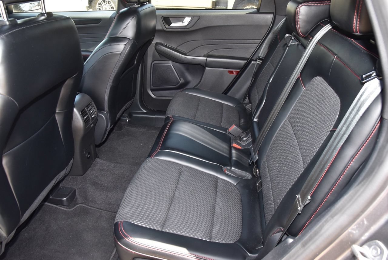 Certified 2024 Ford Escape ST-Line w/ Tech Pack #1 FWD image 12