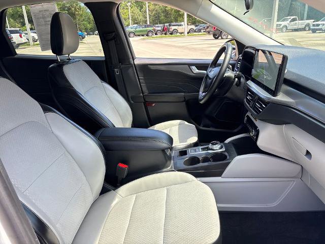 Certified 2024 Ford Escape SE FWD image 28