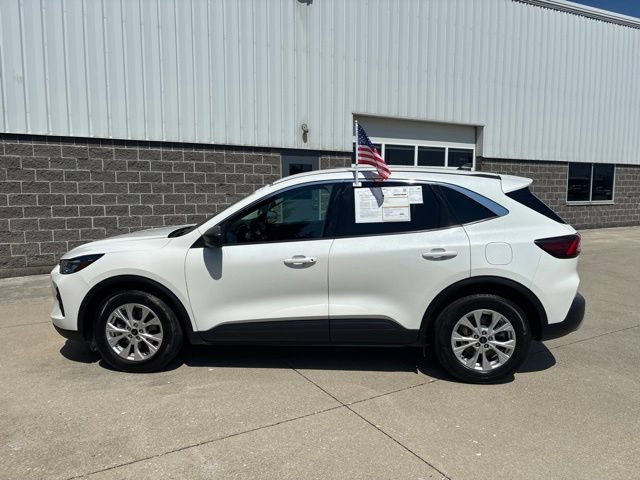 Certified 2023 Ford Escape Active FWD image 9