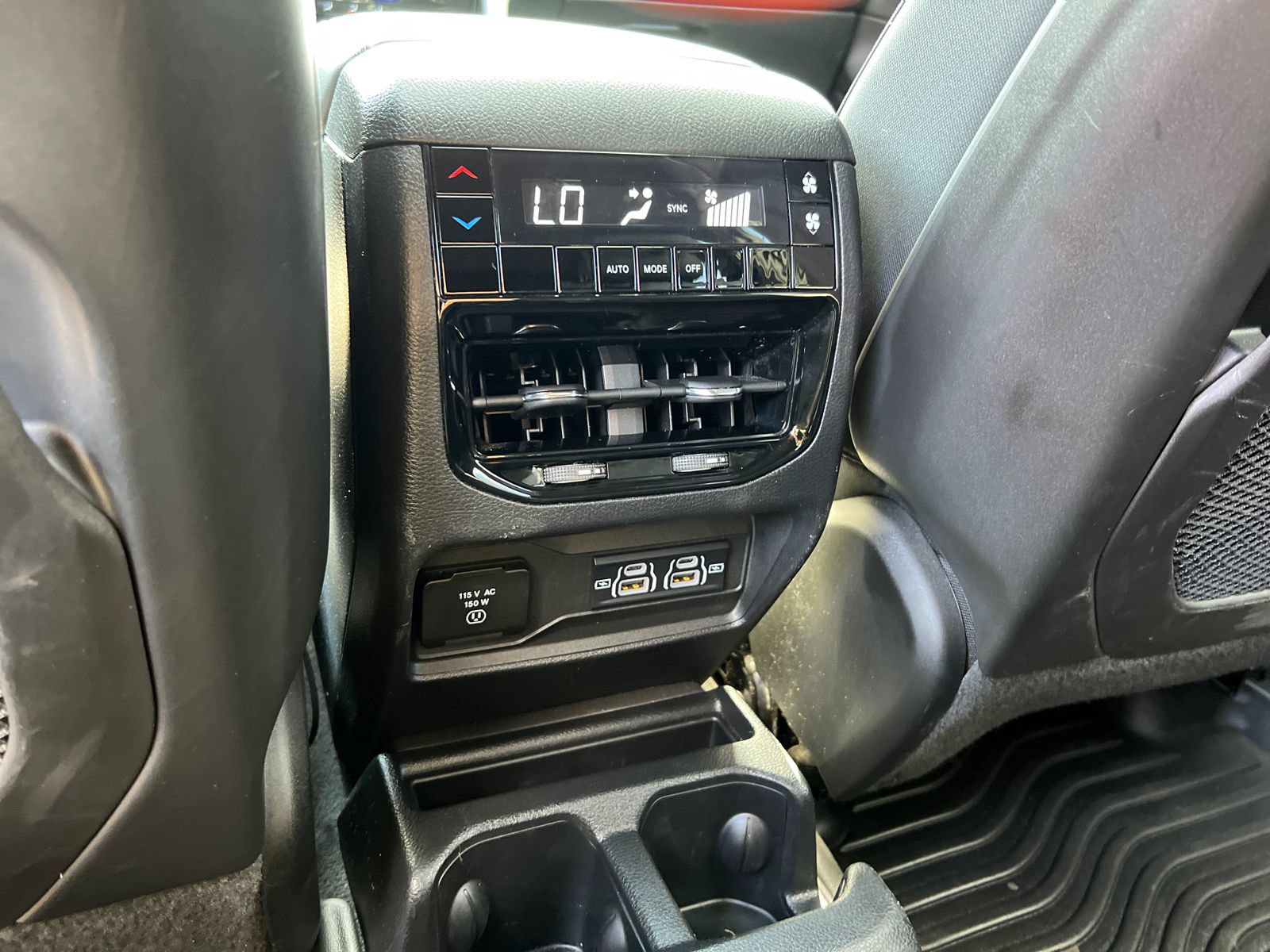 Used 2023 Jeep Grand Cherokee L Laredo AWD/4WD image 22