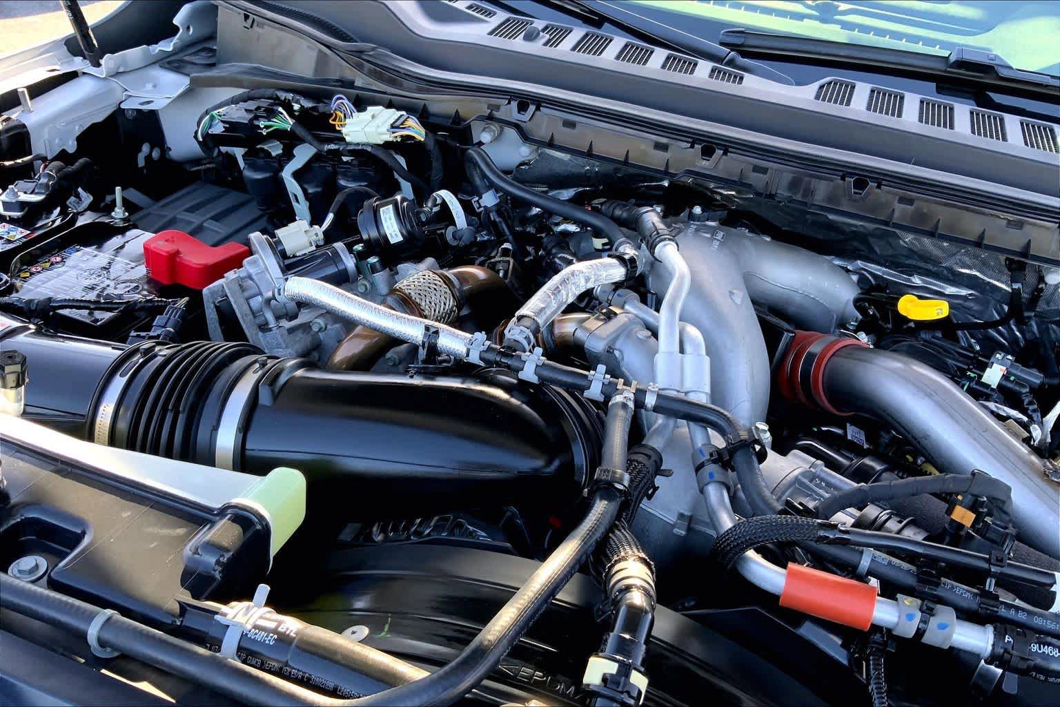 Certified 2025 Ford F250 Platinum AWD/4WD image 30