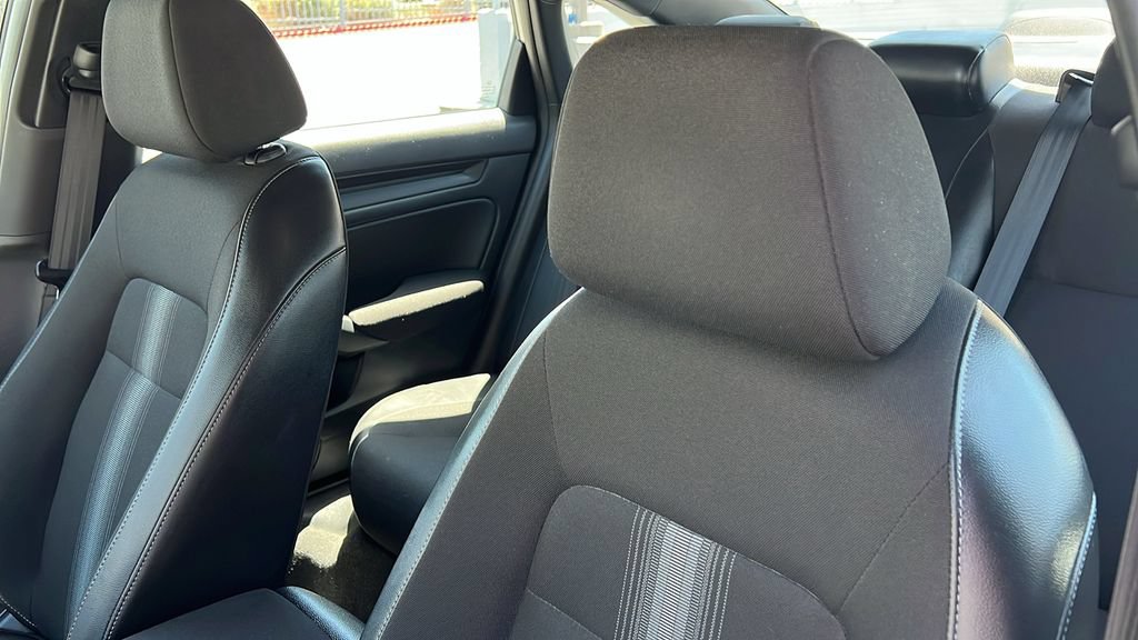 Used 2023 Honda Civic Sport image 13