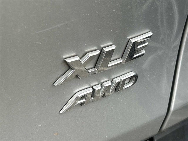 Used 2022 Toyota RAV4 XLE image 8