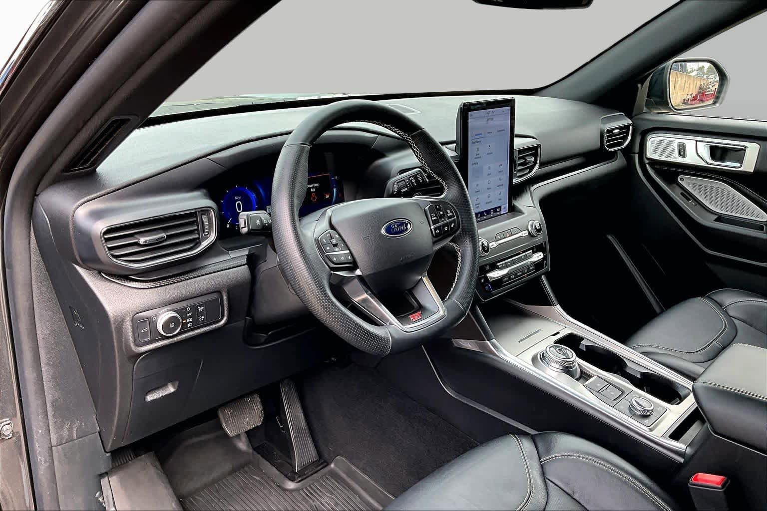 Certified 2020 Ford Explorer ST w/ ST Street Pack AWD/4WD image 18