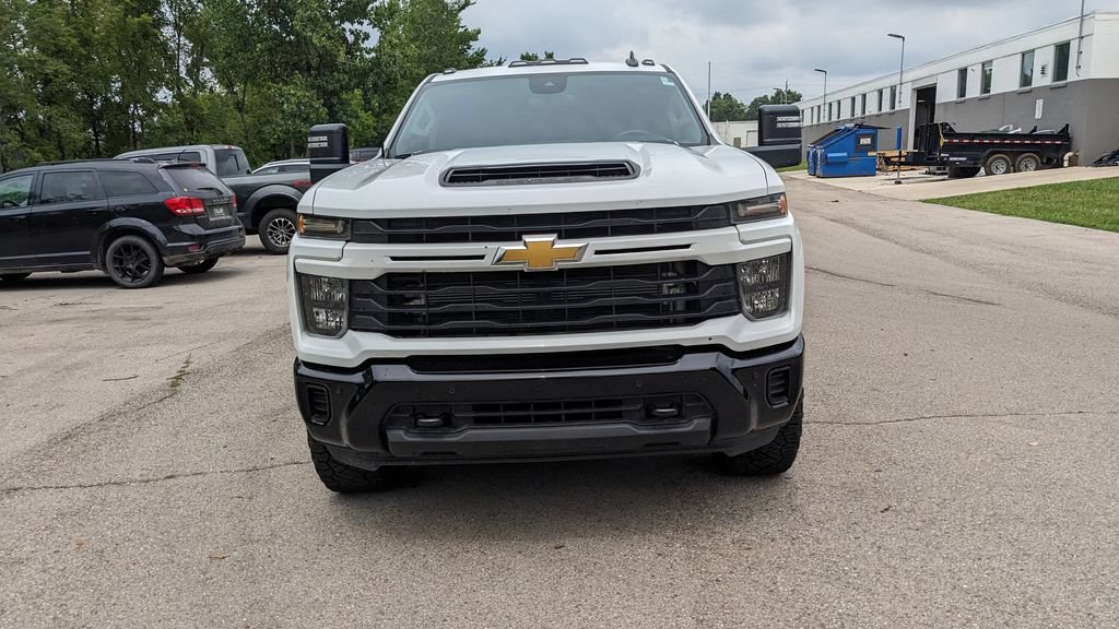 Used 2025 Chevrolet Silverado 2500 Custom w/ Custom Value Package AWD/4WD image 8