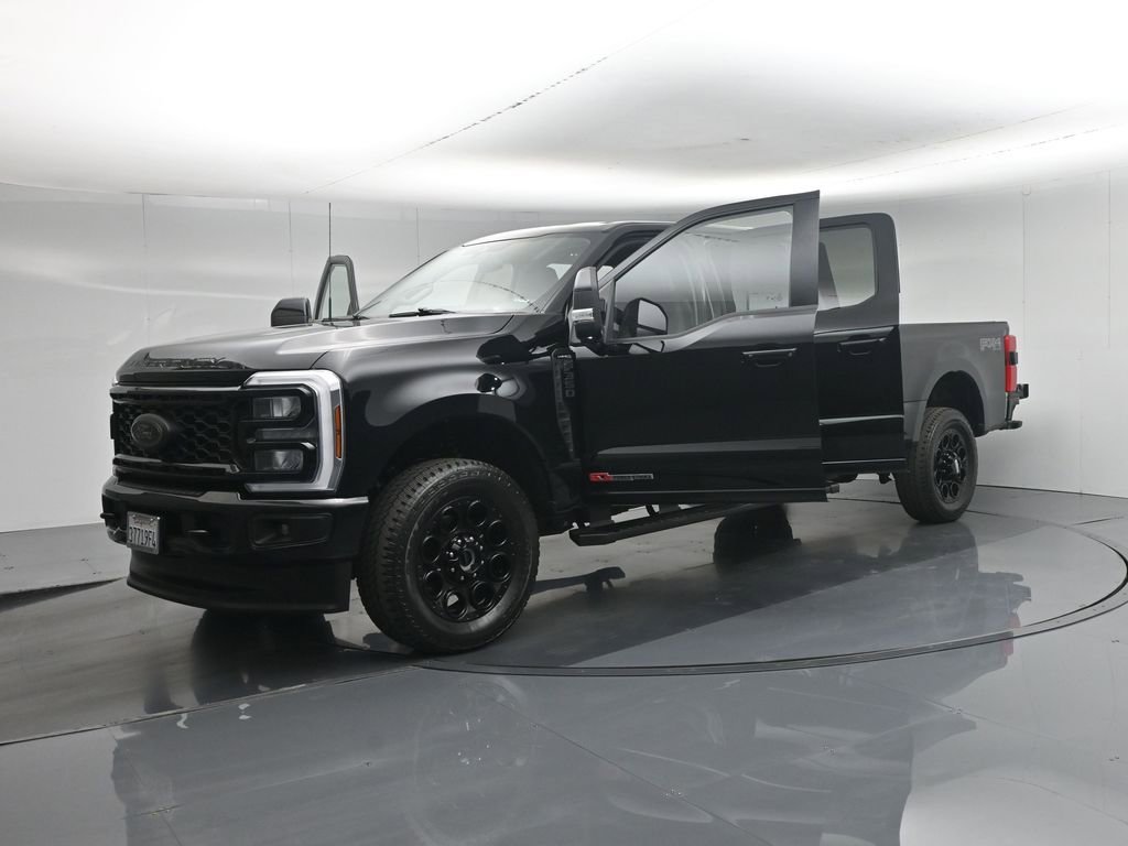 Certified 2025 Ford F350 Lariat w/ Black Appearance Package AWD/4WD image 35