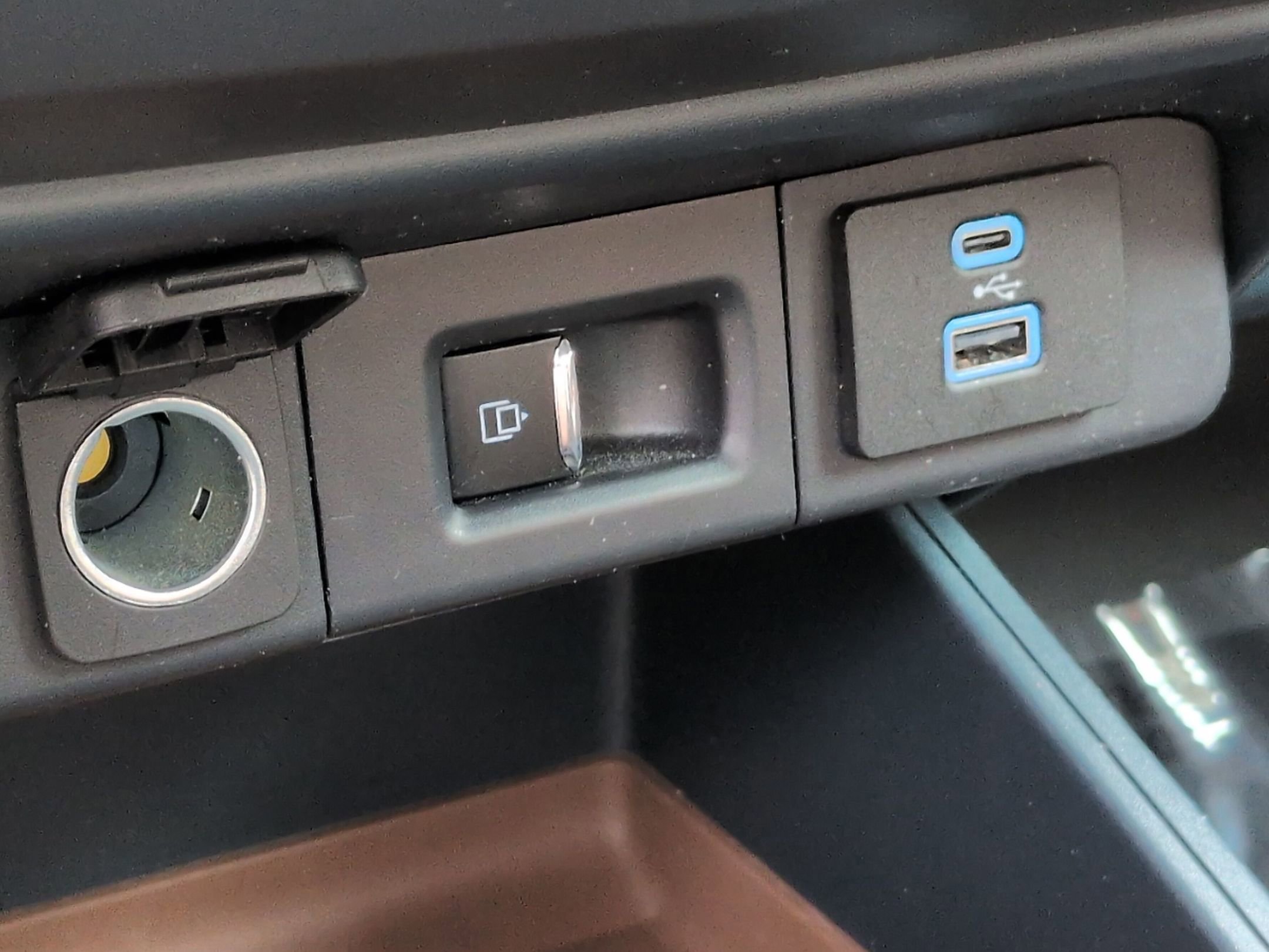 Certified 2024 Ford Maverick Lariat image 26