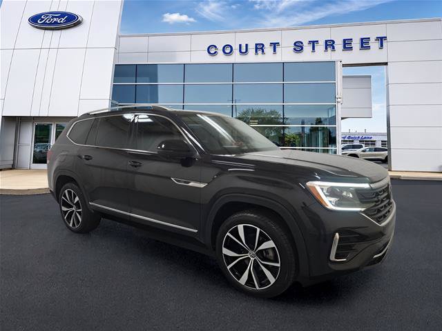 Used 2024 Volkswagen Atlas SEL Premium R-Line AWD/4WD image 4