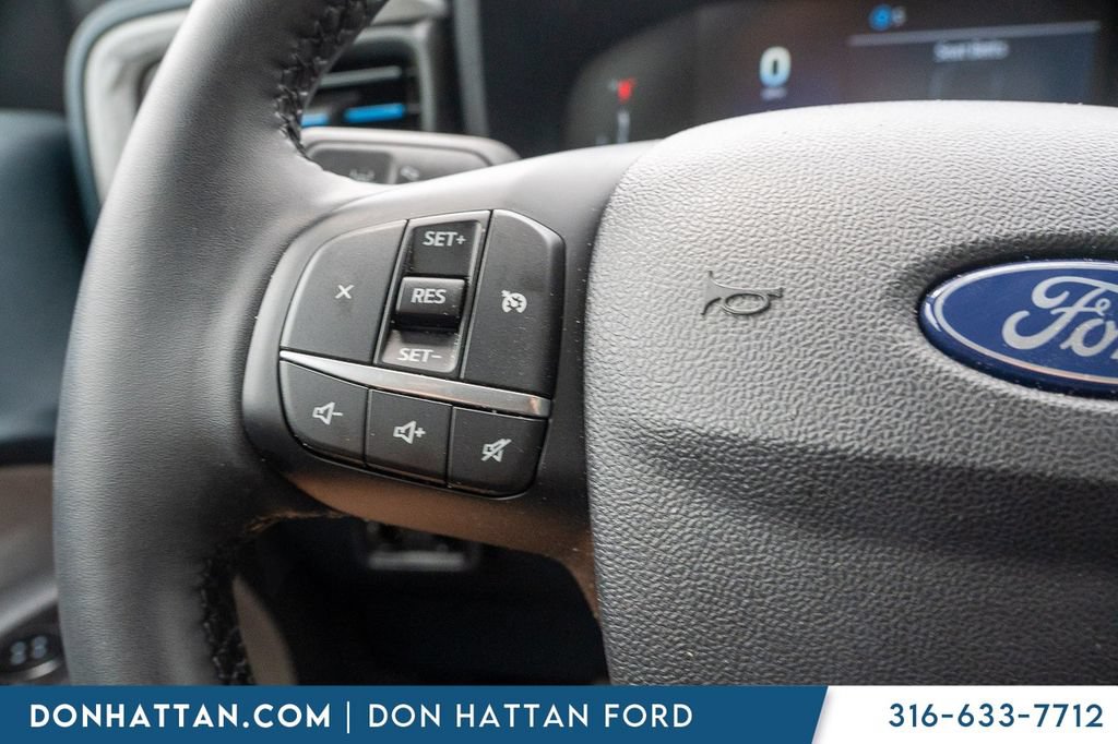 Certified 2025 Ford Maverick XLT w/ XLT Luxury Package AWD/4WD image 13