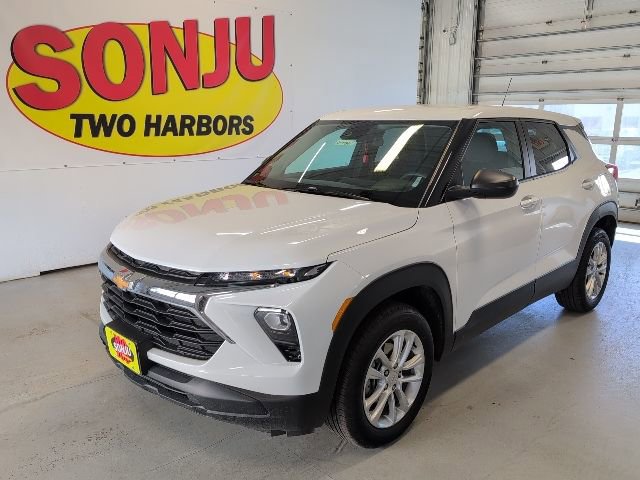 Certified 2025 Chevrolet TrailBlazer LS w/ LS Convenience Package AWD/4WD image 1