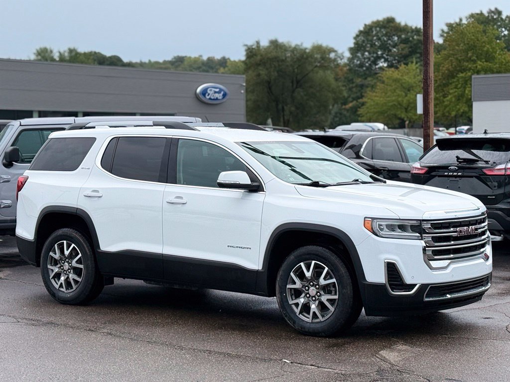Used 2022 GMC Acadia SLE w/ Driver Convenience Package FWD image 28