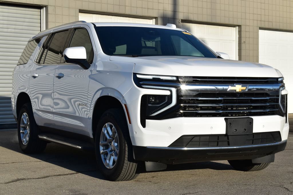 Used 2025 Chevrolet Tahoe LT image 3