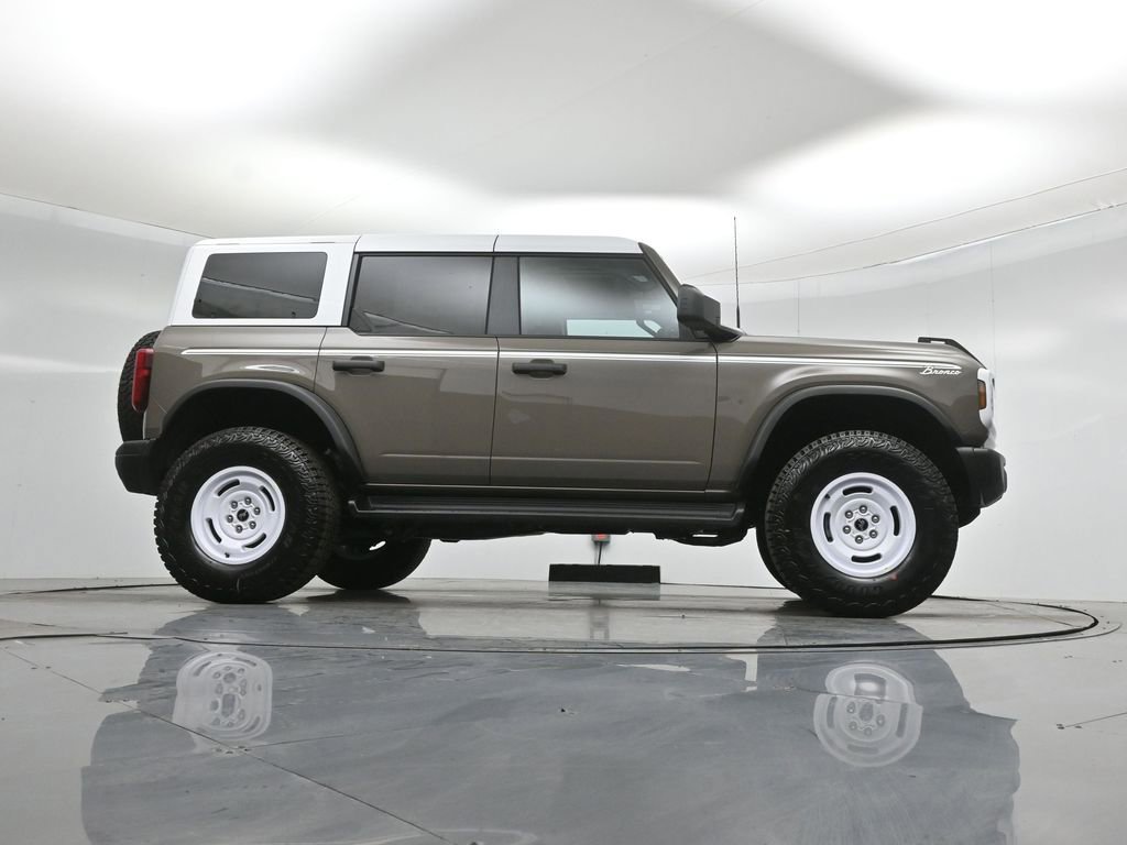 Certified 2026 Ford Bronco Heritage Edition AWD/4WD image 46