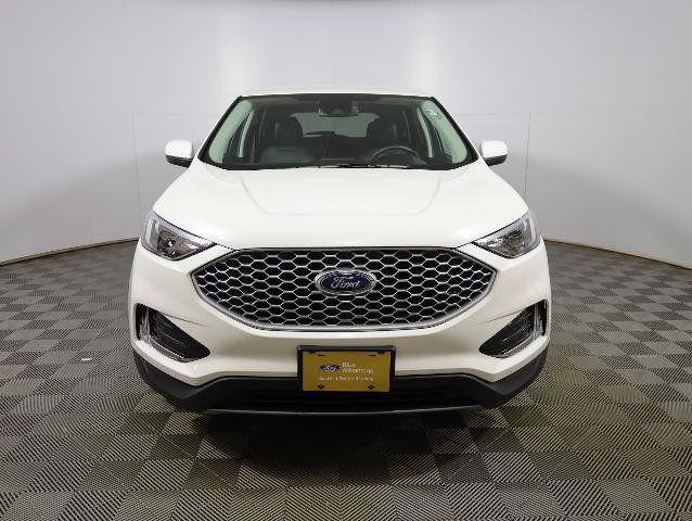 Certified 2024 Ford Edge SEL w/ Convenience Package AWD/4WD image 3