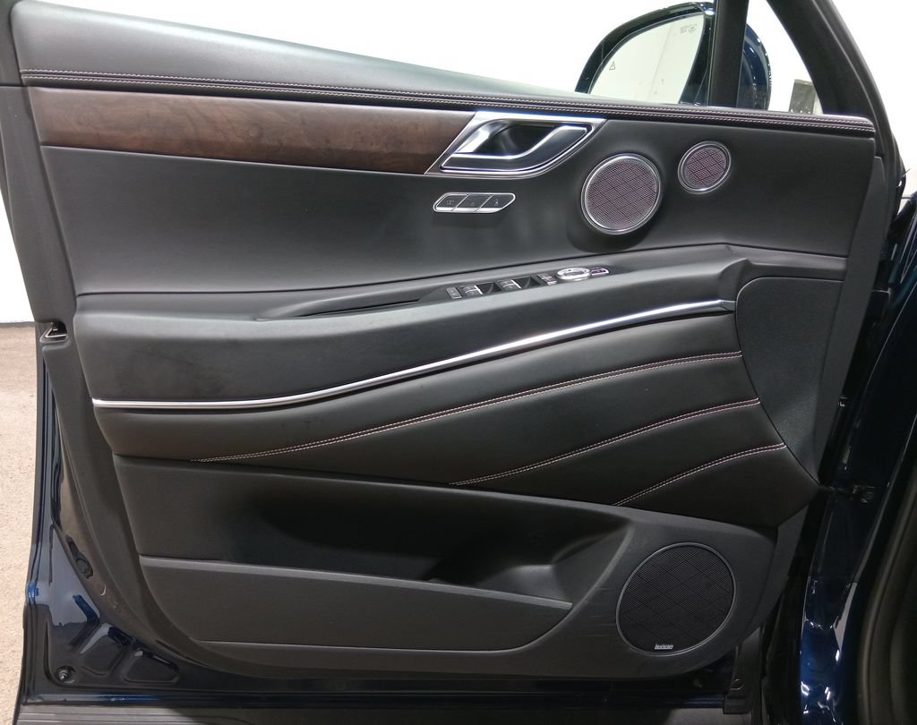 Used 2022 Genesis GV80 3.5T Advanced + AWD/4WD image 18