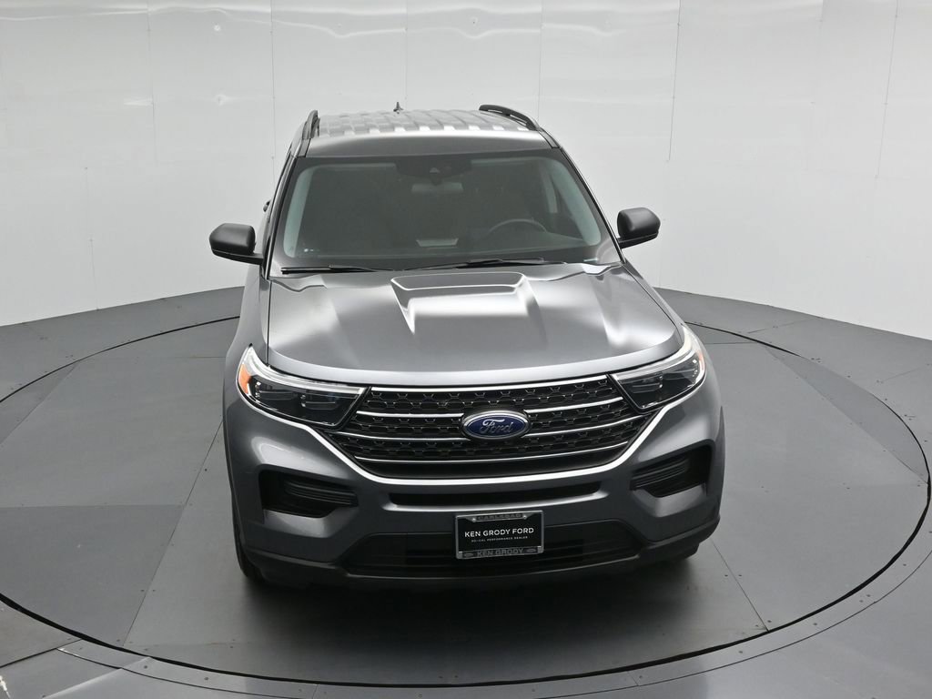 Certified 2022 Ford Explorer XLT image 42