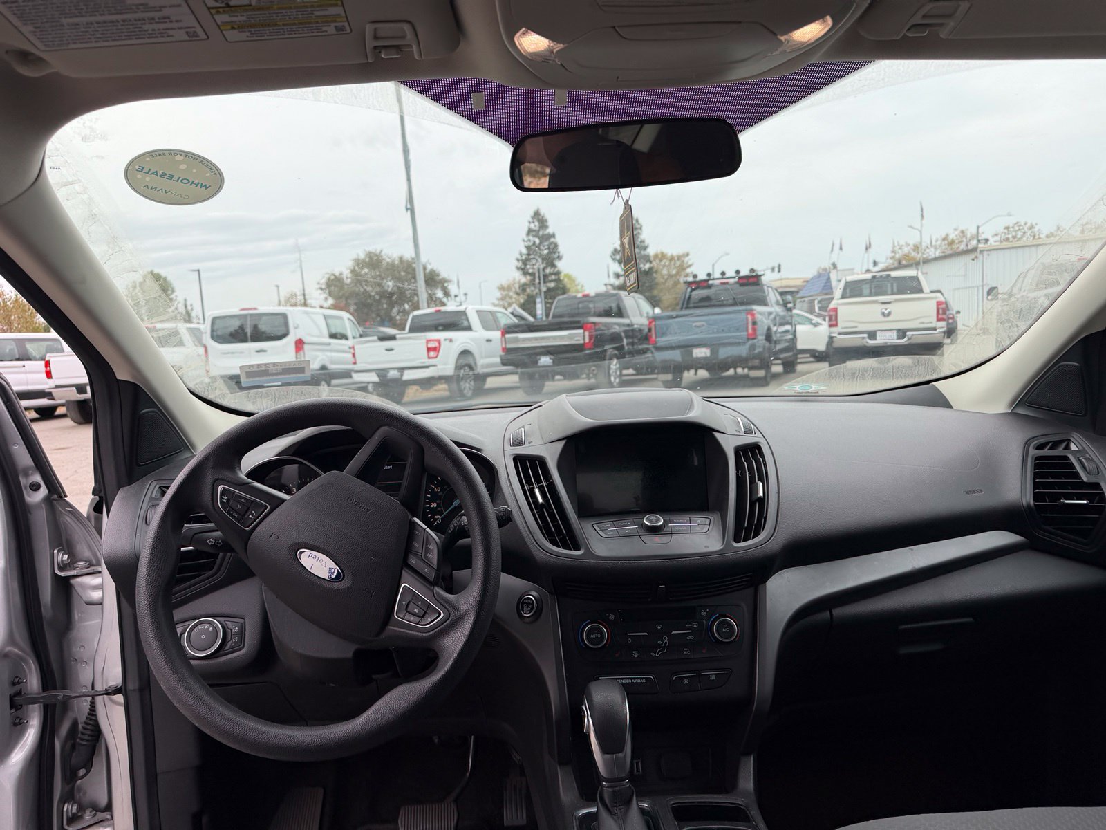 Certified 2019 Ford Escape SE FWD image 11