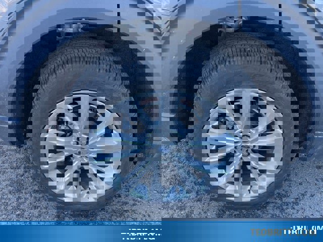 Certified 2022 Ford Explorer Platinum w/ Equipment Group 601A image 11