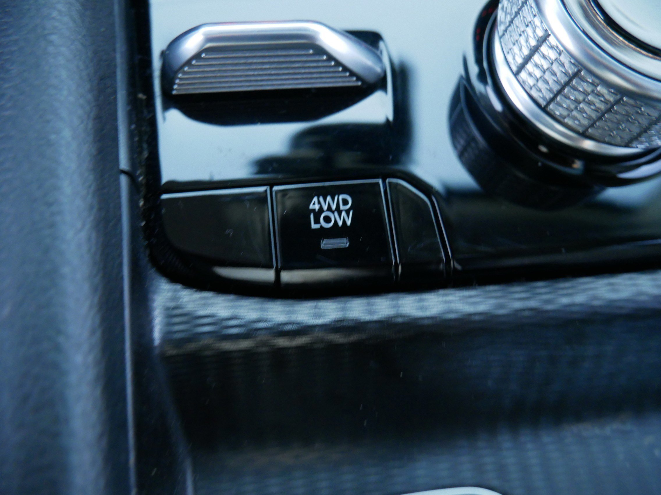 Used 2024 Jeep Grand Cherokee Limited 4xe image 32