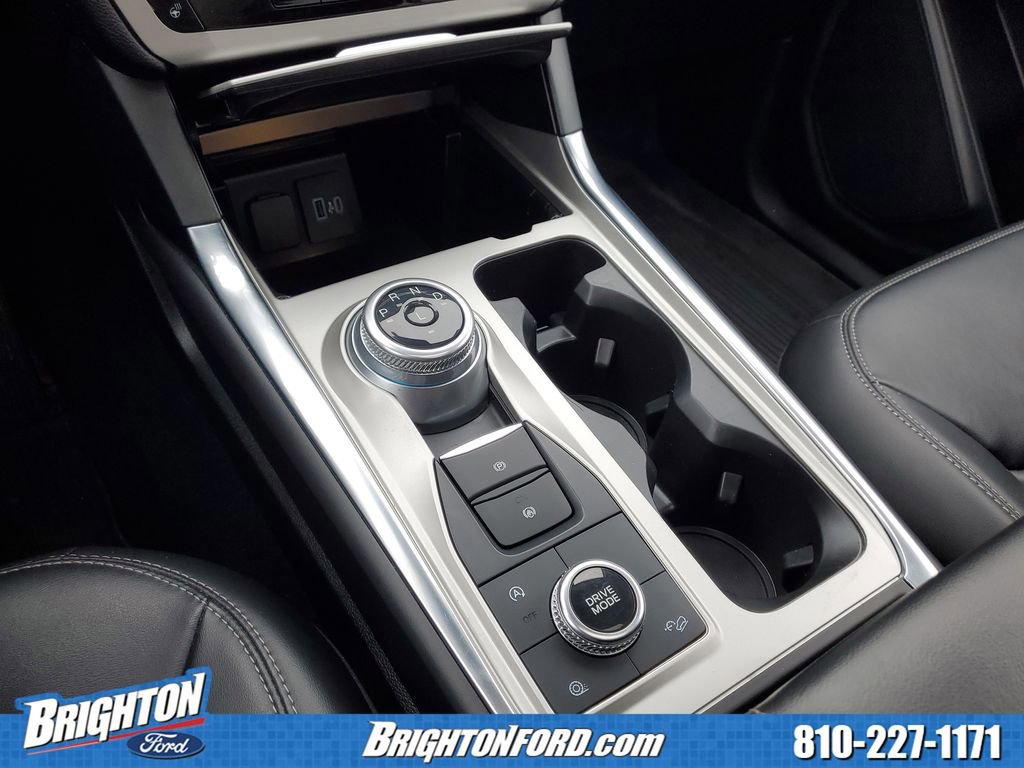 Certified 2023 Ford Explorer XLT w/ Equipment Group 202A image 31