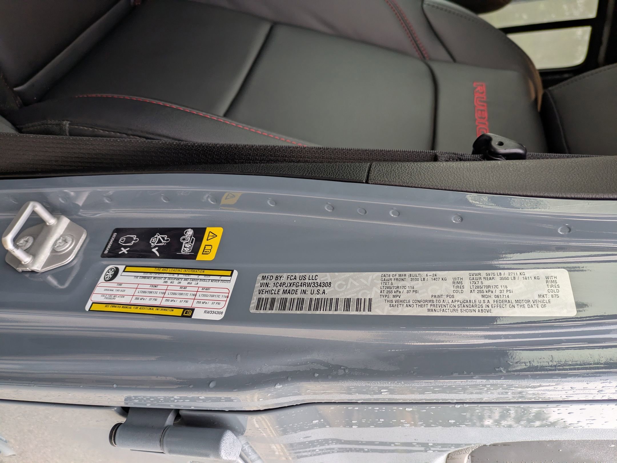 Used 2024 Jeep Wrangler Unlimited Rubicon w/ Technology Group image 46