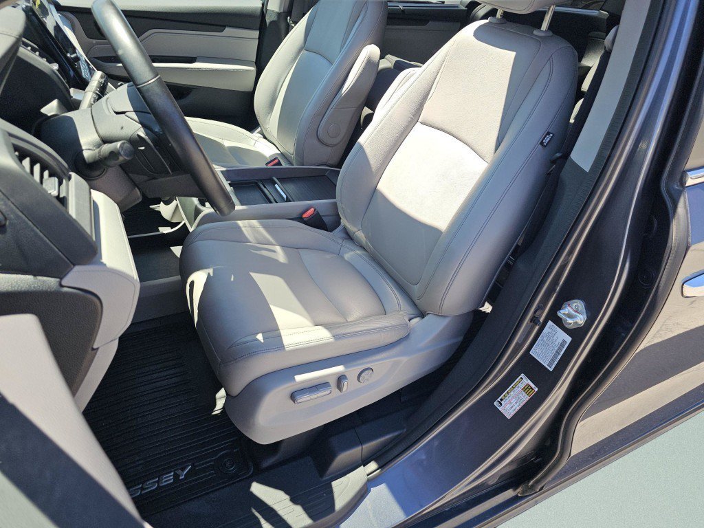 Used 2023 Honda Odyssey EX-L image 6