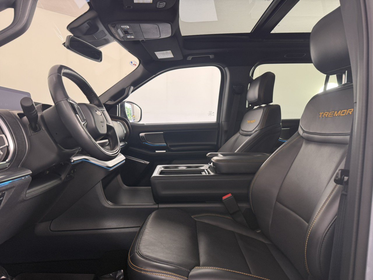 Certified 2025 Ford Expedition Tremor AWD/4WD image 18