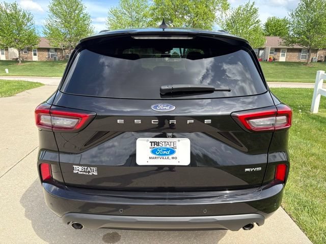 Certified 2024 Ford Escape ST-Line w/ Tech Pack #1 AWD/4WD image 4