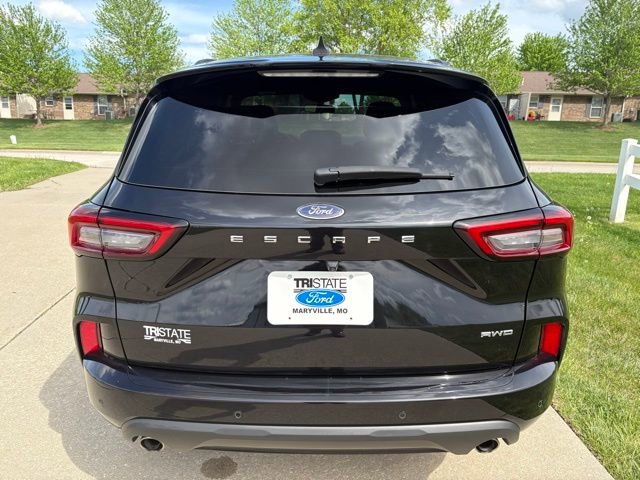 Certified 2024 Ford Escape ST-Line w/ Tech Pack #1 AWD/4WD image 4