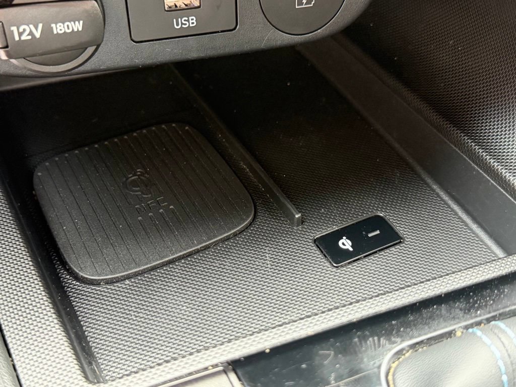 Used 2025 Hyundai Elantra N FWD image 3