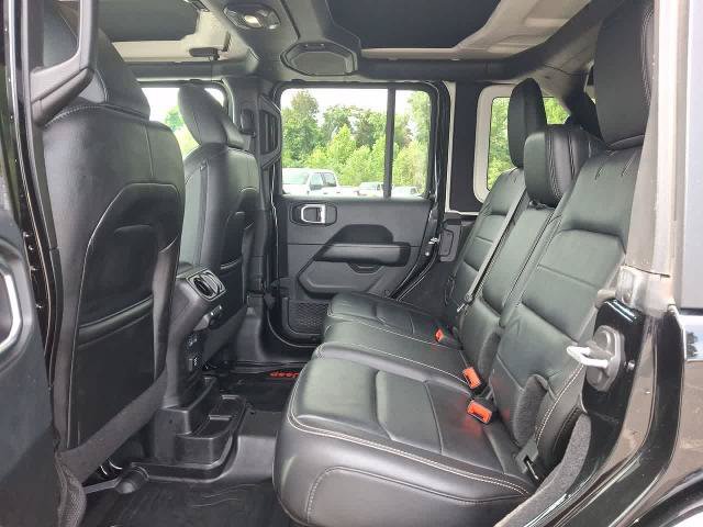 Used 2018 Jeep Wrangler Unlimited Sahara w/ Dual Top Group AWD/4WD image 26