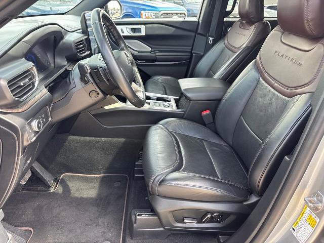 Certified 2020 Ford Explorer Platinum w/ Premium Technology Package AWD/4WD image 9