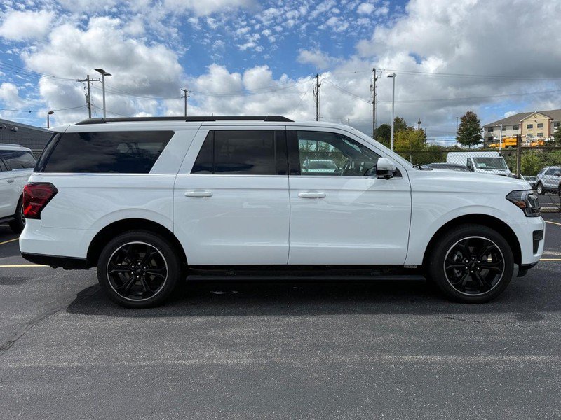 Certified 2023 Ford Expedition Max Limited AWD/4WD image 2