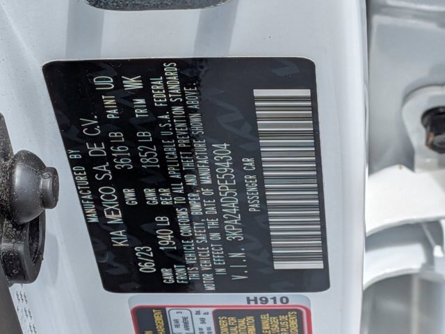 Used 2023 Kia Rio LX FWD image 40