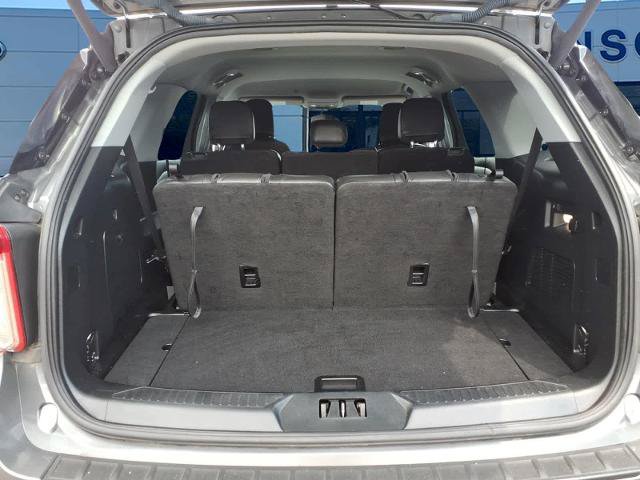 Certified 2022 Ford Explorer XLT w/ Equipment Group 202A AWD/4WD image 18