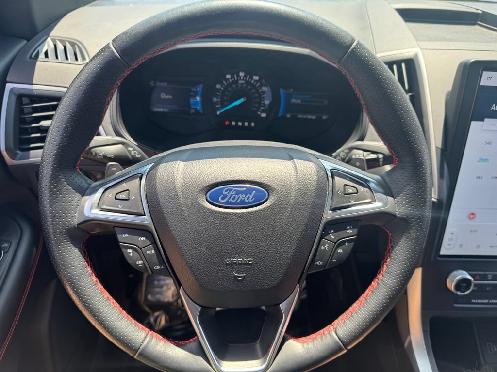 Certified 2022 Ford Edge ST-Line w/ Class II Trailer Tow Package AWD/4WD image 26