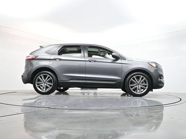 Certified 2022 Ford Edge Titanium AWD/4WD image 35