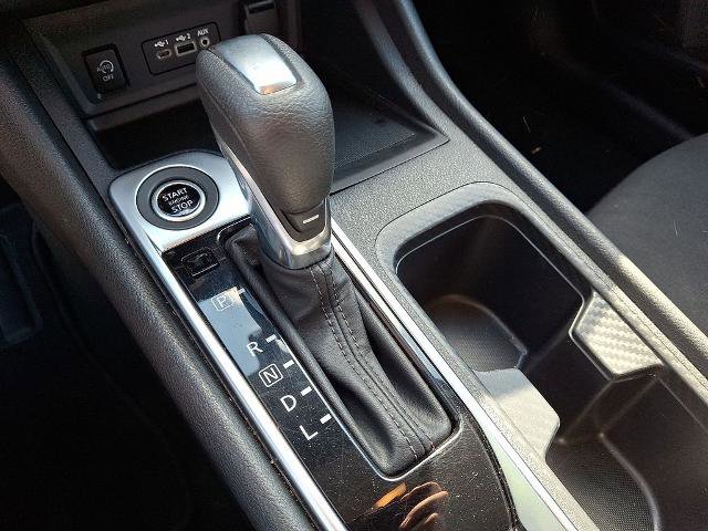 Used 2024 Nissan Sentra SV FWD image 14
