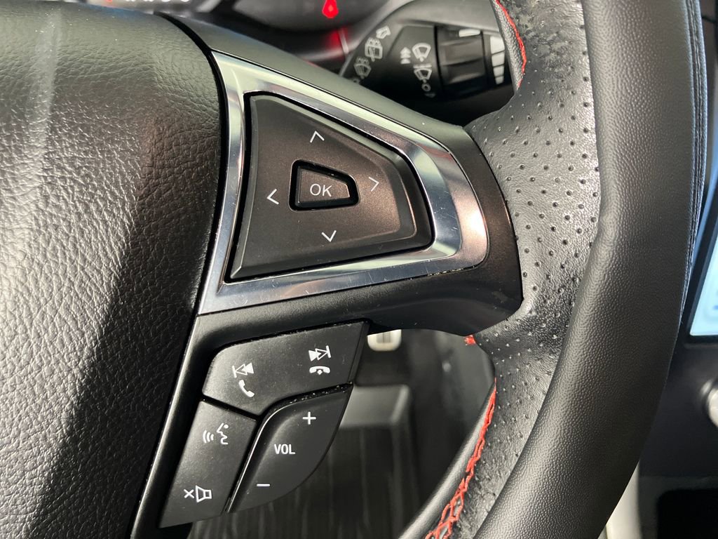 Certified 2022 Ford Edge ST-Line image 18