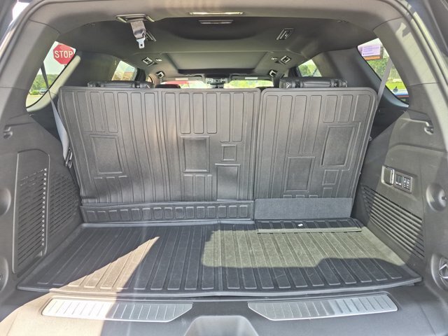 Used 2024 Chevrolet Tahoe Premier w/ Premium Package 2 AWD/4WD image 34